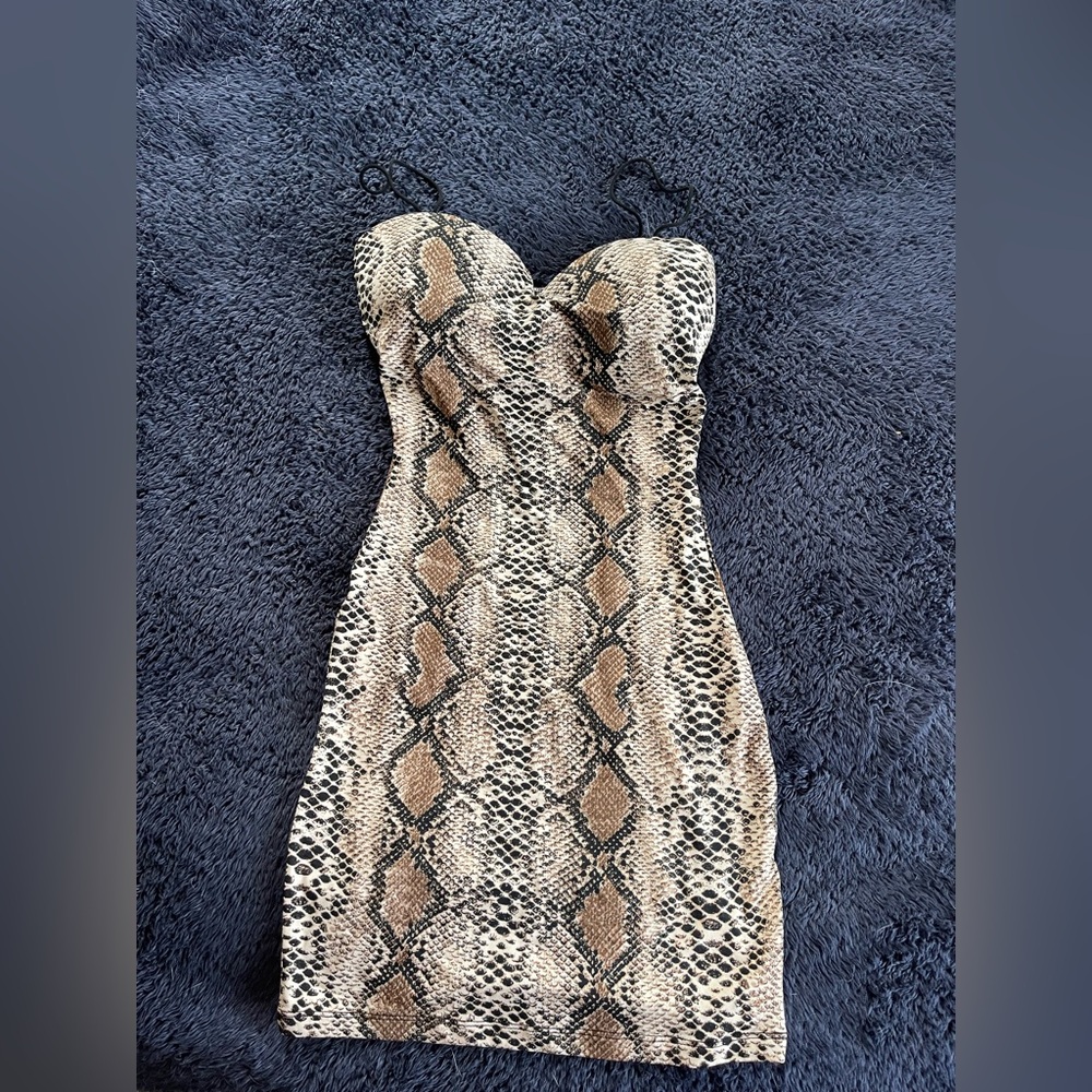 Short mini snake skin print dress